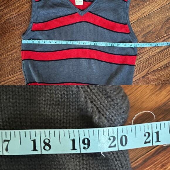 Vintage 80s Gray Red Striped Sweater Vest Men S Retro Prep Academia Unisex Cozy - Picture 11 of 17